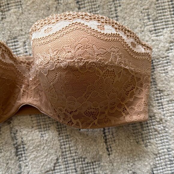 b.tempt’d by Wacoal nude strapless underwire lace bra size 32D - Picture 4 of 15
